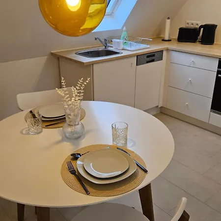Bema Apartments Hallstadt - Modern, Ruhige Lage Mit Balkon In Unmittelbarer Naehe Von Bamberg - One & Two